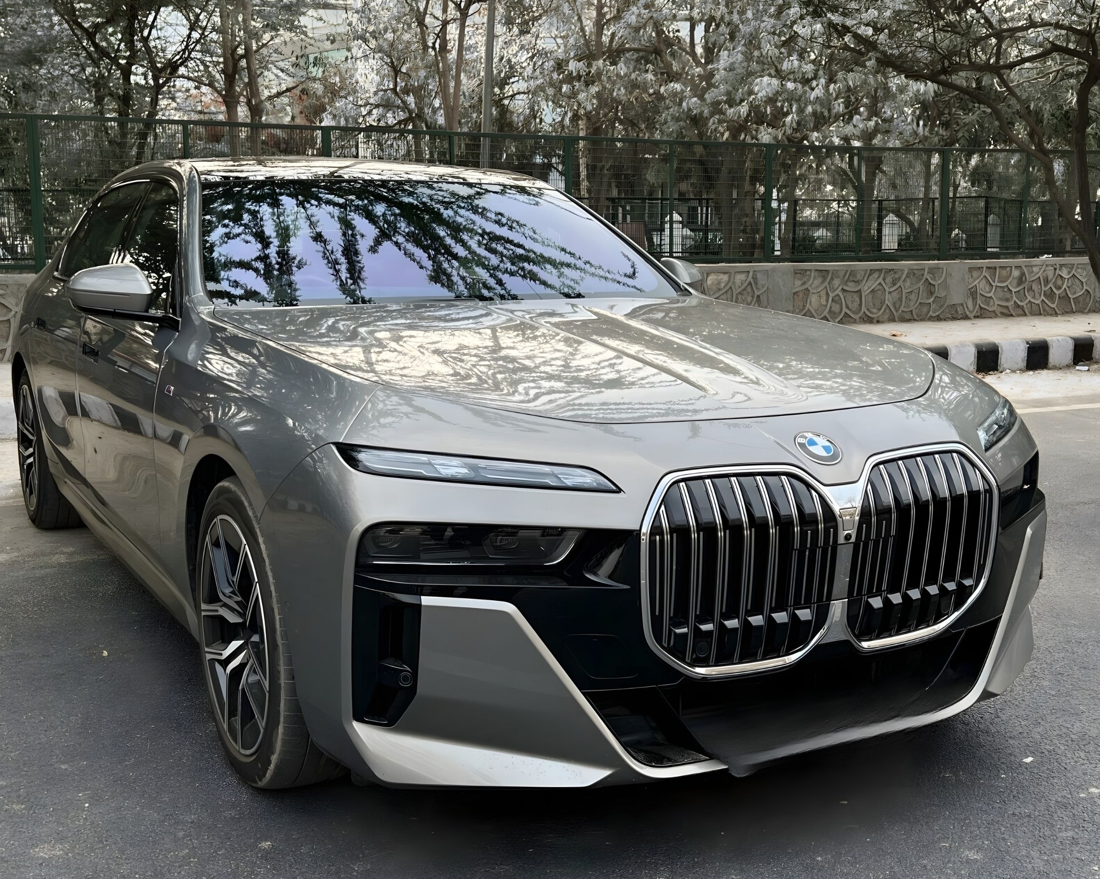 Luxury car rental in jaipur